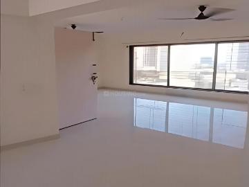 3 BHK Apartment in Parel for resale Mumbai. The reference number is 20204989