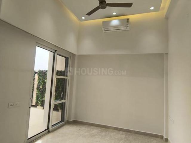 3 BHK Apartment in Parel for resale Mumbai. The reference number is 20306970