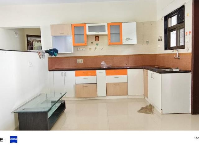 3 BHK Apartment in Parvati Darshan for rent Pune. The reference number is 20657137