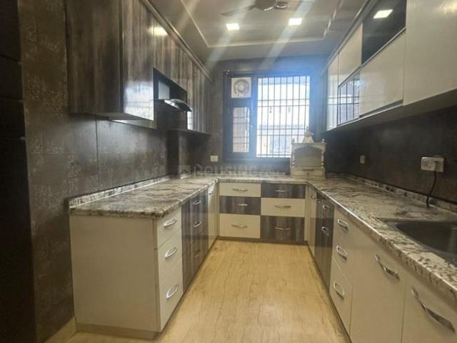 3 BHK Apartment in Paschim Vihar for rent New Delhi. The reference number is 20779748