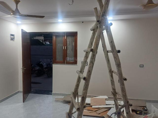 3 BHK Apartment in Paschim Vihar for rent New Delhi. The reference number is 21225892