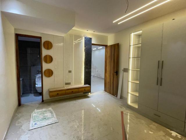 3 BHK Apartment in Paschim Vihar for rent New Delhi. The reference number is 21387690