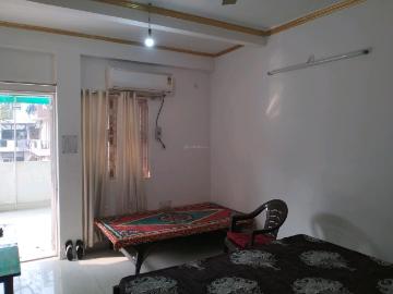 3 BHK Apartment in Paschim Vihar for resale New Delhi. The reference number is 18959434