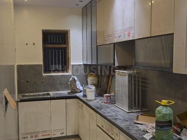 3 BHK Apartment in Paschim Vihar for resale New Delhi. The reference number is 19187987