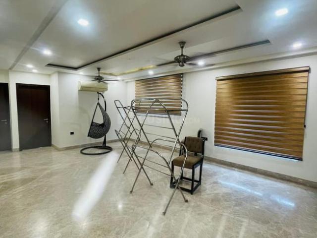 3 BHK Apartment in Paschim Vihar for resale New Delhi. The reference number is 19201036