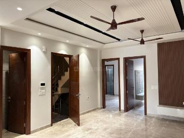 3 BHK Apartment in Paschim Vihar for resale New Delhi. The reference number is 20251141