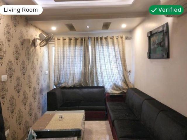 3 BHK Apartment in Paschim Vihar for resale New Delhi. The reference number is 19606264