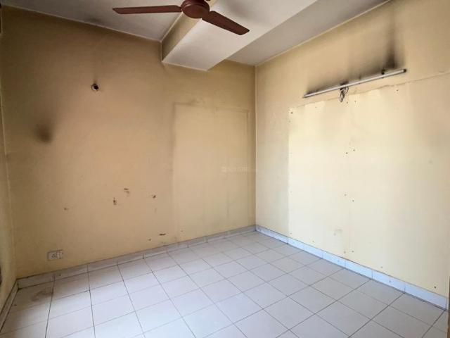 3 BHK Apartment in Paschim Barisha for rent Kolkata. The reference number is 21385430
