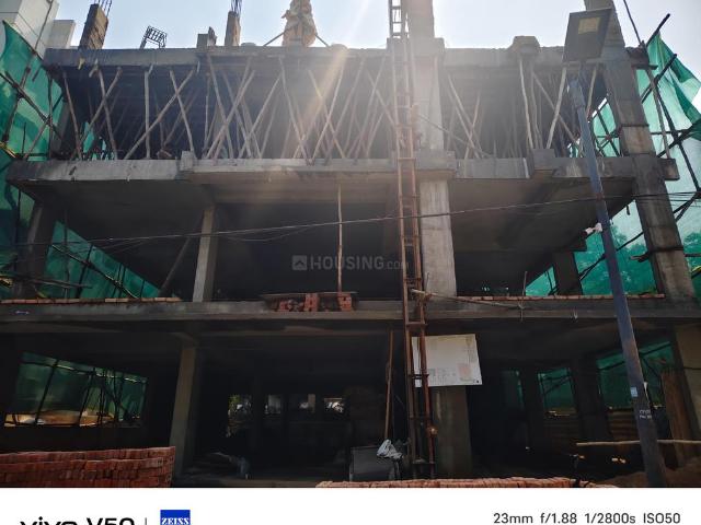 3 BHK Apartment in Pedda Waltair for resale Visakhapatnam. The reference number is 19648357