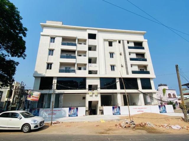 3 BHK Apartment in Pedda Waltair for resale Visakhapatnam. The reference number is 19823882