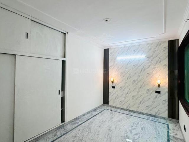3 BHK Apartment in Peer Muchalla for resale Zirakpur. The reference number is 21083404