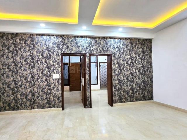 3 BHK Apartment in Peer Muchalla for resale Zirakpur. The reference number is 21353829