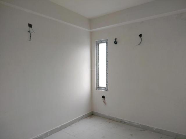 3 BHK Apartment in Phi IV for resale Greater Noida. The reference number is 21097098