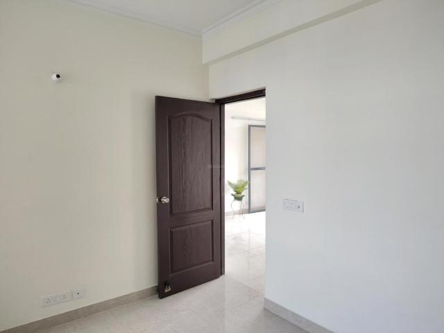 3 BHK Apartment in Phi II for rent Greater Noida. The reference number is 18815483