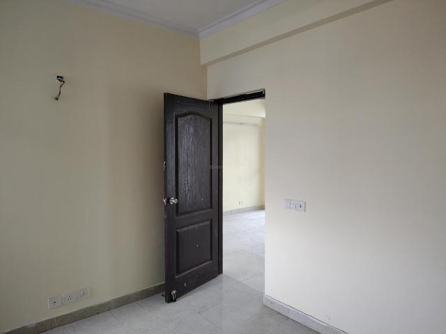 3 BHK Apartment in Phi II for rent Greater Noida. The reference number is 19865939