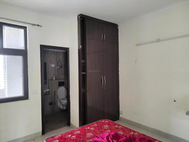 3 BHK Apartment in Phi II for rent Greater Noida. The reference number is 19372808