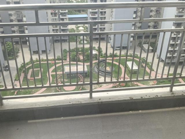 3 BHK Apartment in Phi II for rent Greater Noida. The reference number is 20724624