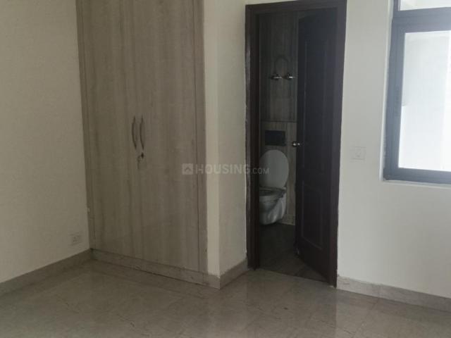 3 BHK Apartment in Phi II for rent Greater Noida. The reference number is 20904361