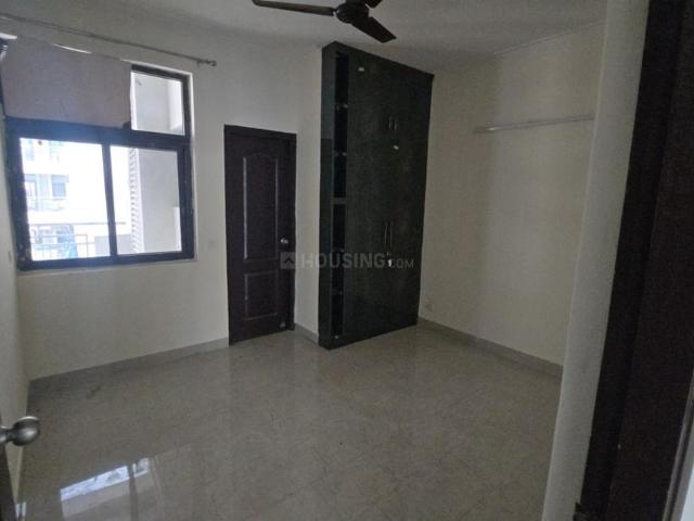 3 BHK Apartment in Phi II for rent Greater Noida. The reference number is 20950019