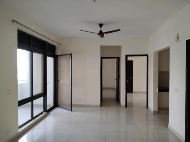 3 BHK Apartment in Phi II for resale Greater Noida. The reference number is 15612325