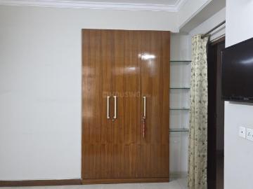 3 BHK Apartment in Pitampura for rent New Delhi. The reference number is 19878238