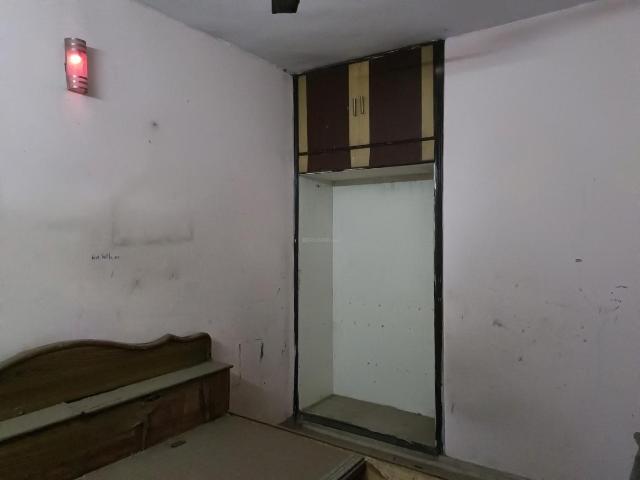 3 BHK Apartment in Pitampura for resale New Delhi. The reference number is 19394440