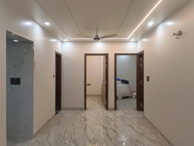 3 BHK Apartment in Pitampura for resale New Delhi. The reference number is 19394538