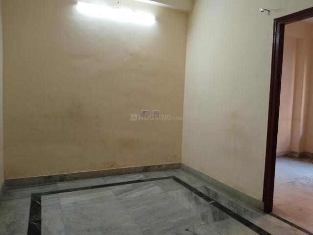 3 BHK Apartment in Picnic Garden for rent Kolkata. The reference number is 20043340
