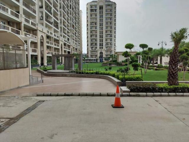 3 BHK Apartment in PR7 Airport Road for rent Zirakpur. The reference number is 19451715