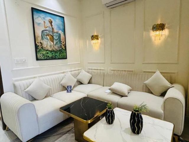 3 BHK Apartment in PR7 Airport Road for rent Zirakpur. The reference number is 20968021