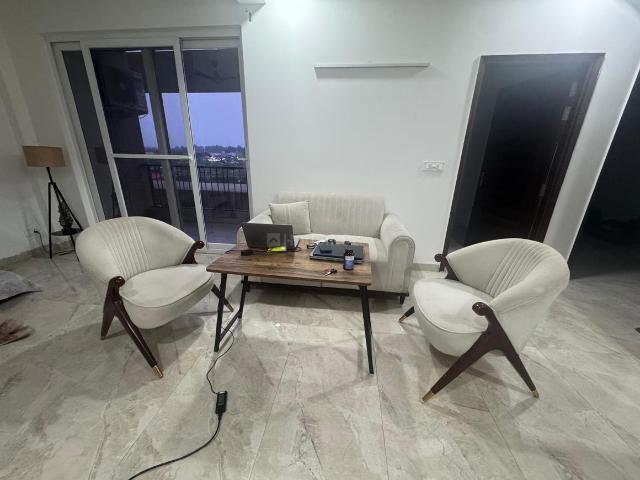 3 BHK Apartment in PR7 Airport Road for rent Zirakpur. The reference number is 20927383