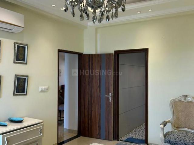 3 BHK Apartment in PR7 Airport Road for rent Zirakpur. The reference number is 21083116