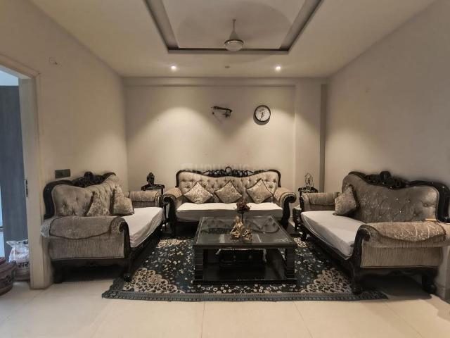 3 BHK Apartment in PR7 Airport Road for rent Zirakpur. The reference number is 21017664