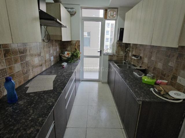3 BHK Apartment in PR7 Airport Road for resale Zirakpur. The reference number is 14935358