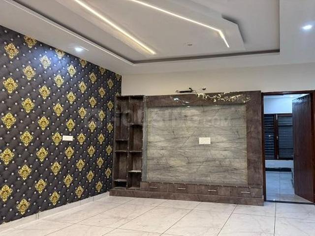 3 BHK Apartment in PR7 Airport Road for resale Zirakpur. The reference number is 20534032