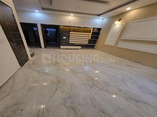 3 BHK Apartment in PR7 Airport Road for resale Zirakpur. The reference number is 20534095