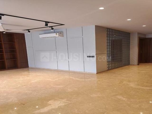 3 BHK Apartment in PR7 Airport Road for resale Zirakpur. The reference number is 20587869