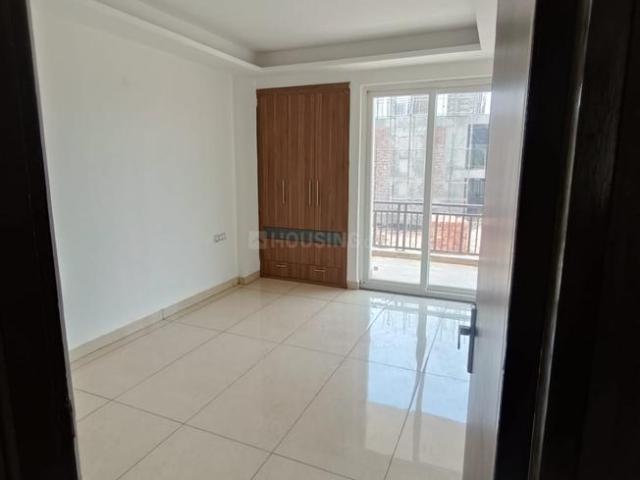 3 BHK Apartment in PR7 Airport Road for resale Zirakpur. The reference number is 21197424