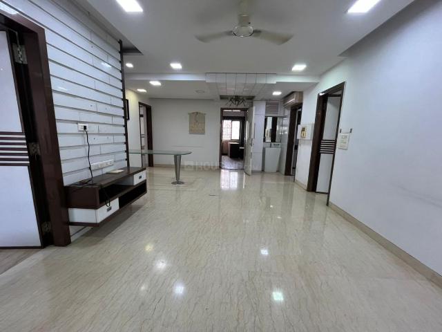 3 BHK Apartment in Prabhadevi for rent Mumbai. The reference number is 19596089