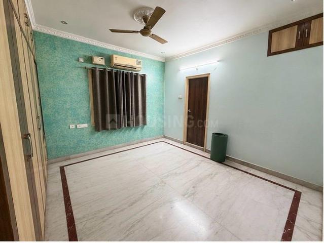 3 BHK Apartment in Pragathi Nagar for rent Hyderabad. The reference number is 20918052