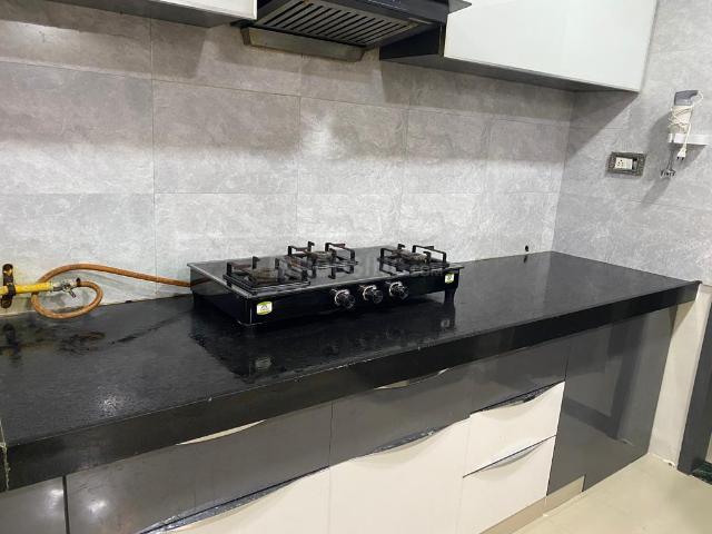 3 BHK Apartment in Prahlad Nagar for rent Ahmedabad. The reference number is 14787104