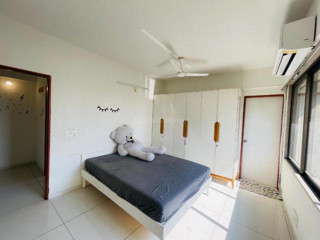 3 BHK Apartment in Prahlad Nagar for rent Ahmedabad. The reference number is 19061960