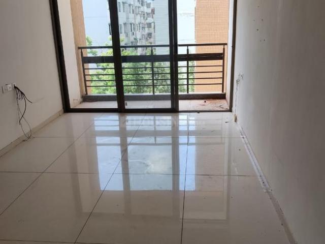 3 BHK Apartment in Prahlad Nagar for rent Ahmedabad. The reference number is 20629938