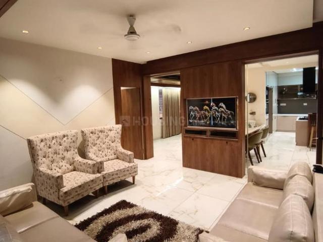 3 BHK Apartment in Prahlad Nagar for rent Ahmedabad. The reference number is 21069640