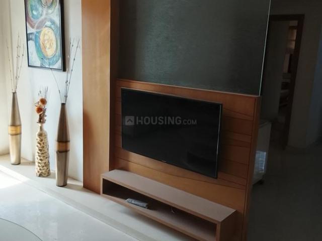 3 BHK Apartment in Prahlad Nagar for rent Ahmedabad. The reference number is 21077621