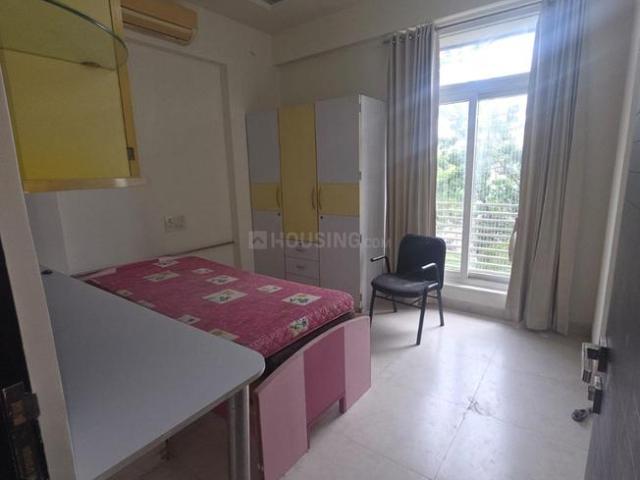 3 BHK Apartment in Prahlad Nagar for rent Ahmedabad. The reference number is 21160388
