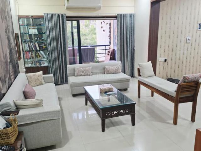 3 BHK Apartment in Prahlad Nagar for rent Ahmedabad. The reference number is 21343033