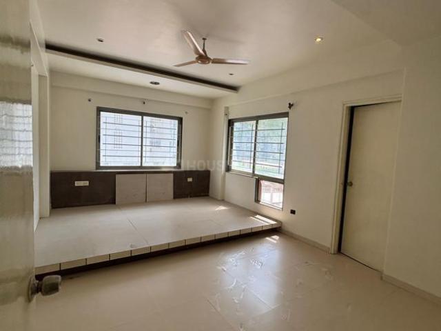 3 BHK Apartment in Prahlad Nagar for resale Ahmedabad. The reference number is 19817489