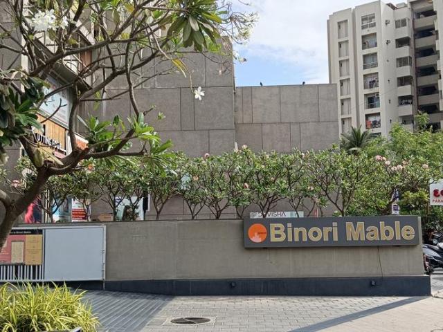 3 BHK Apartment in Prahlad Nagar for resale Ahmedabad. The reference number is 20160594
