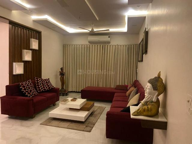 3 BHK Apartment in Prahlad Nagar for resale Ahmedabad. The reference number is 20509763